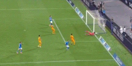 3-2，28岁曼联旧将麦克托米奈妙传，56岁孔蒂率队4连胜排意甲第一