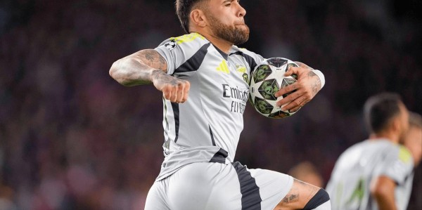 2-0，37岁曼城旧将奥塔门迪率队完胜法甲劲旅，晋级欧冠正赛在望