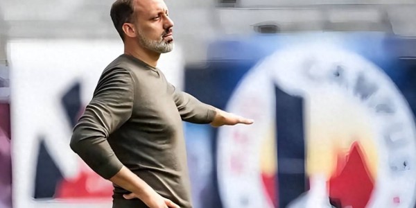 45岁的他成中超本土名帅翘楚黑马，曾在德甲效力多年，值得期待