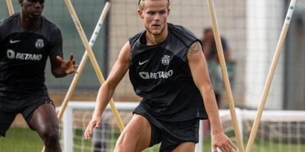 阿莫林又要买旧部：4000万报价昔日中场，曼联转换推进就靠他