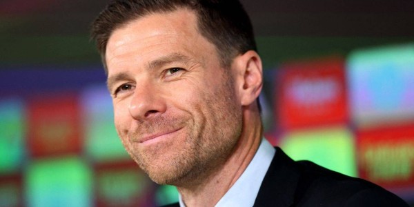 阿隆索真有种！欧冠也不让1.7亿欧熊皇首发带队11场只输巴黎1场