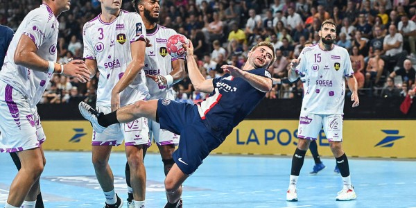 周五012法甲焦点战：巴黎圣日耳曼主场强势出击，斯特拉斯堡难逃一败？